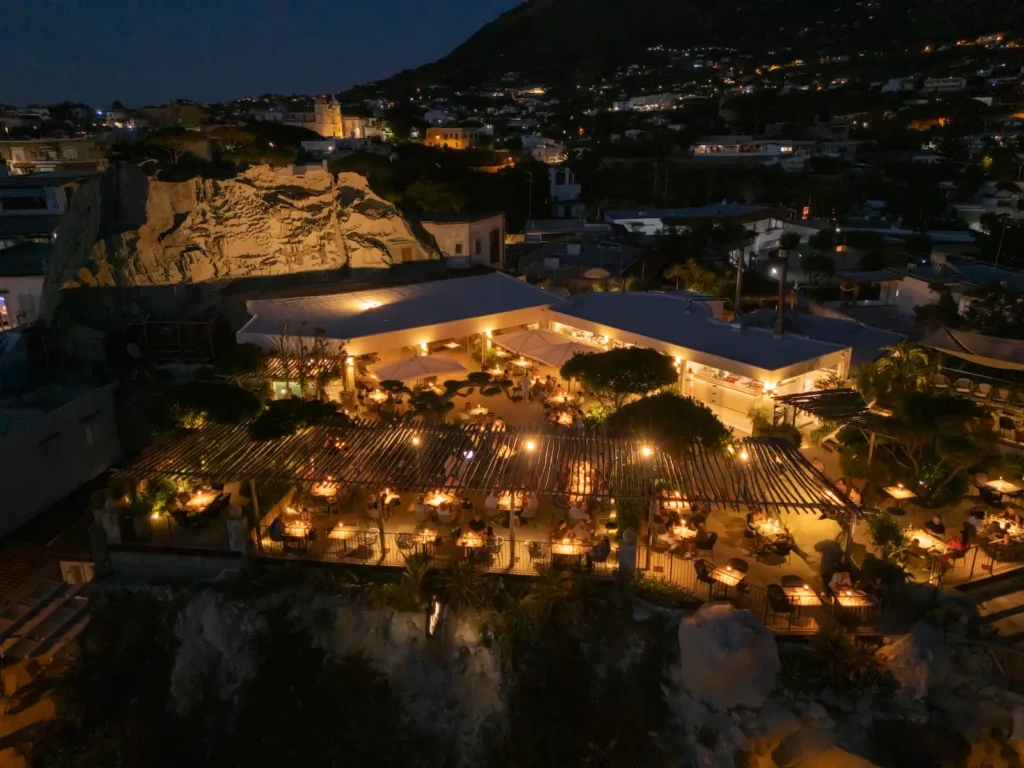 Ivano Veccia_pizzeria from the top_© Lisola Pizzeria