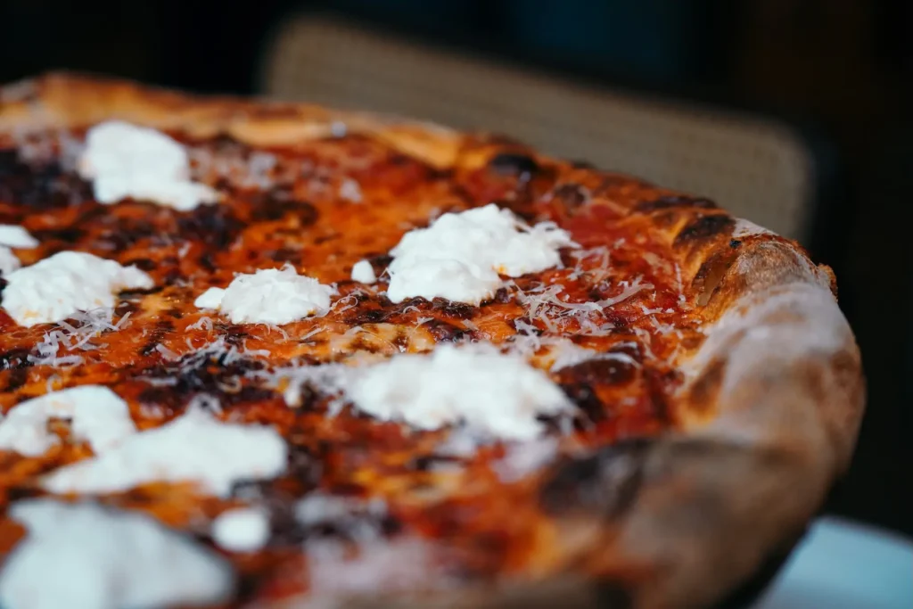 Jake Serebnick & Julian Geldmacher_Pizza 3_©